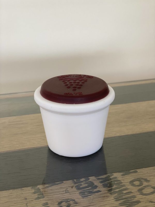 Silicone barrel bung